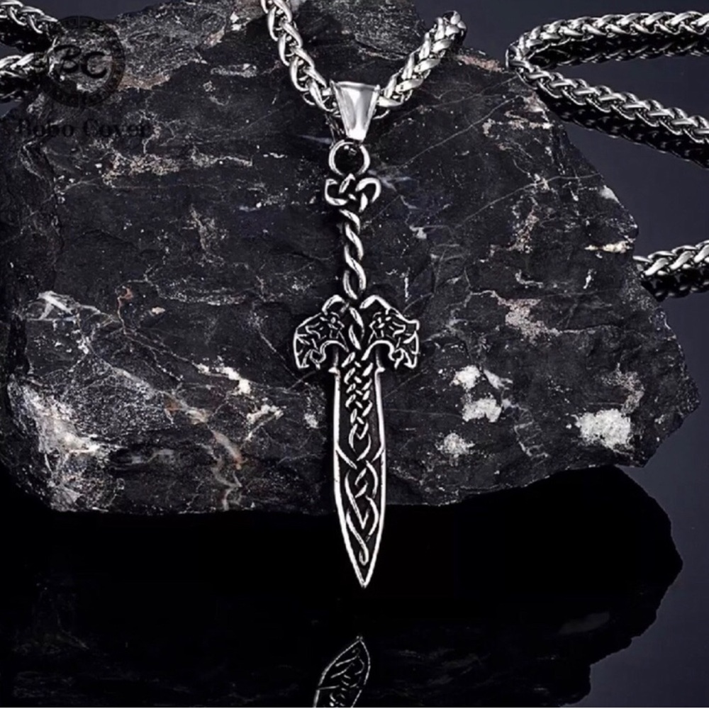 Men's Celtic Dagger Pendant Necklace